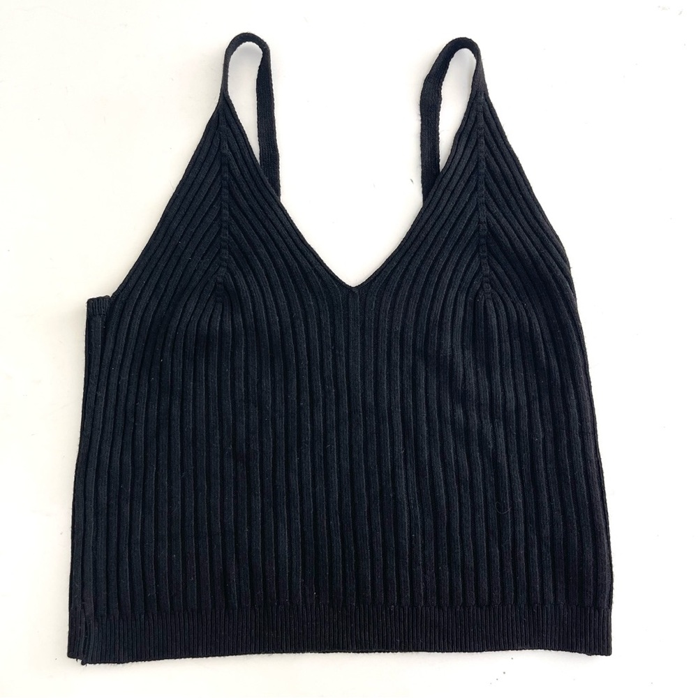 Amante Knit Ribbed V Neck Crop Tank Black Small
